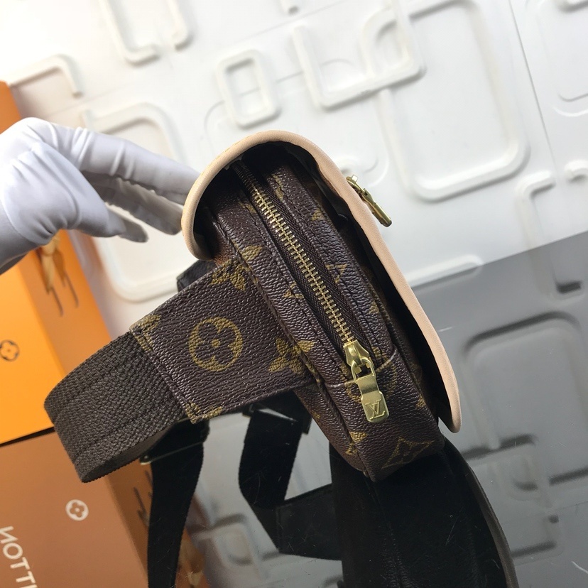 LV BUMBAG M40108 