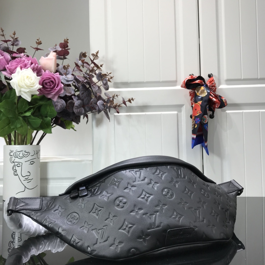 LV Bumbag m44388U