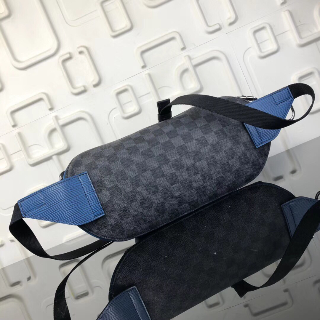 LV BUMBAG M51464