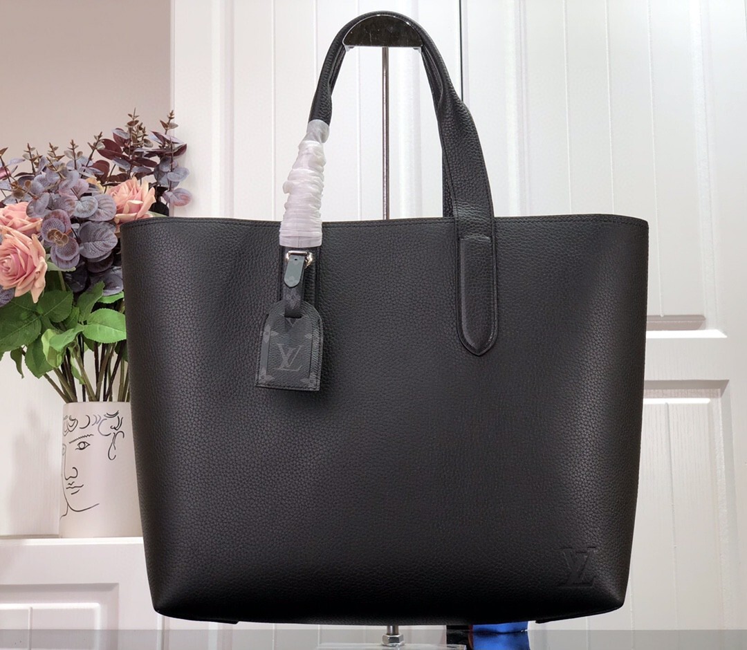 LV CABAS VOYAGE M52817