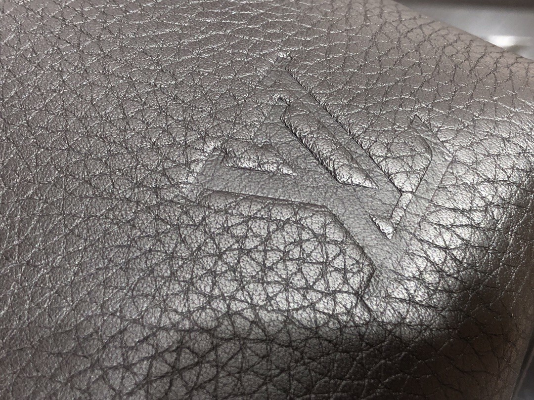 LV CABAS VOYAGE M52817