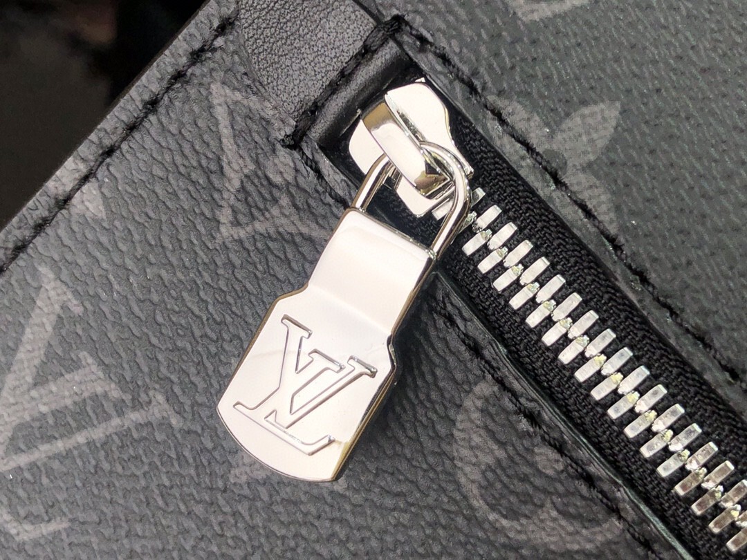 LV CABAS VOYAGE M52817