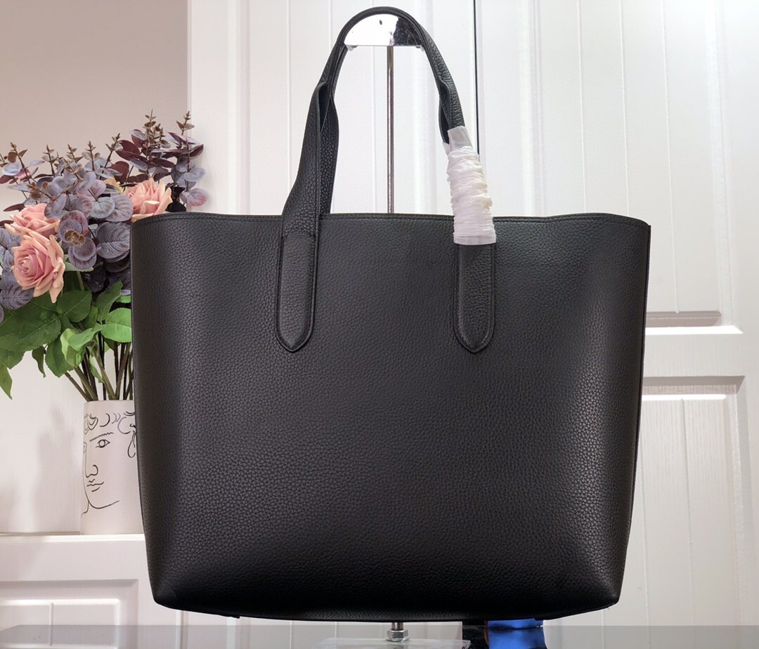 LV CABAS VOYAGE M52817