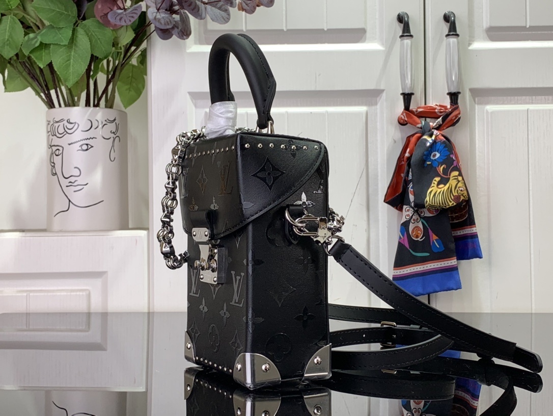 LV CAMERA BOX m11269