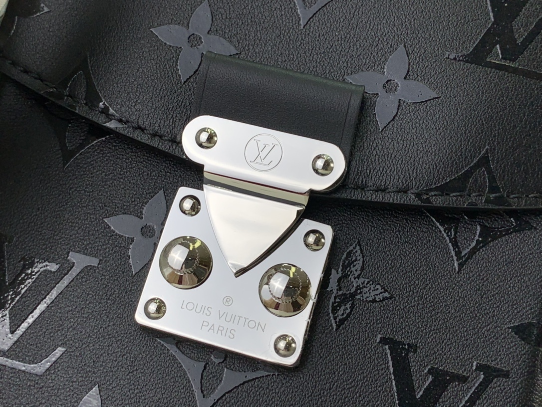 LV CAMERA BOX m11269