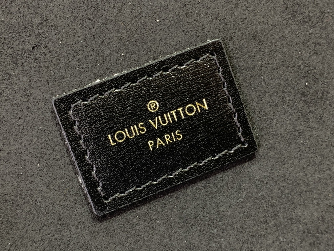 LV CANNES M13846 B