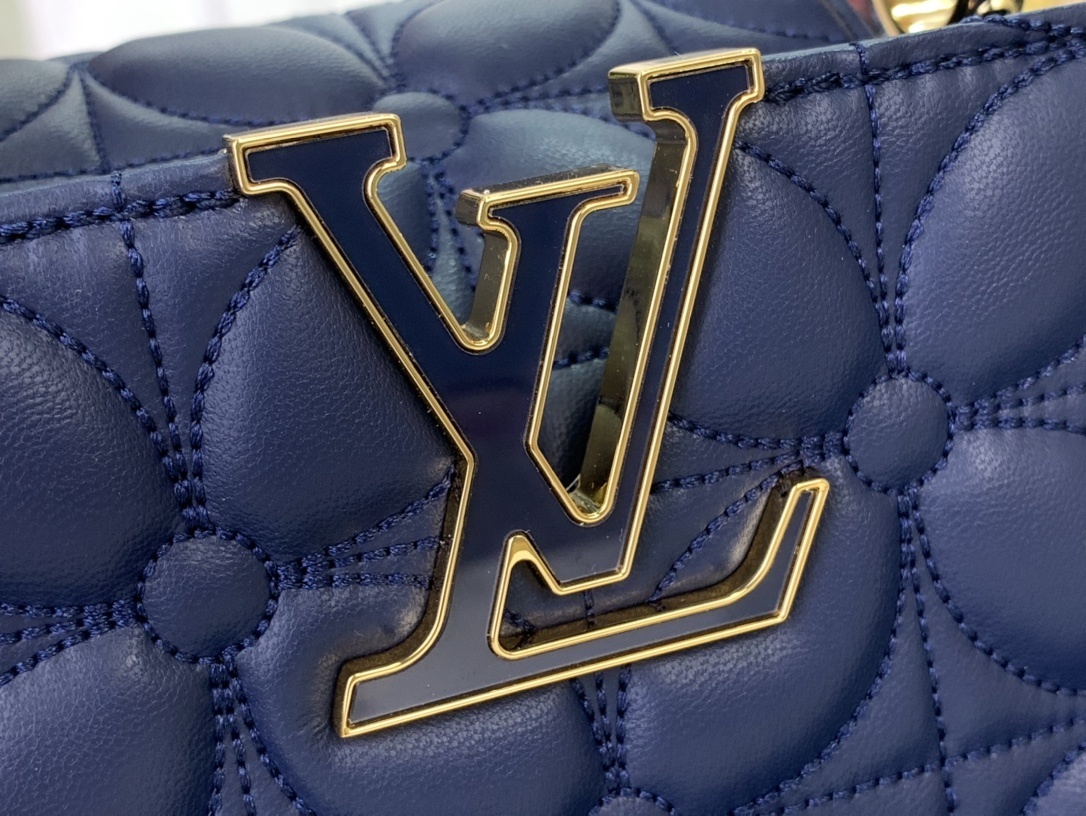 LV Capucines bb m25283