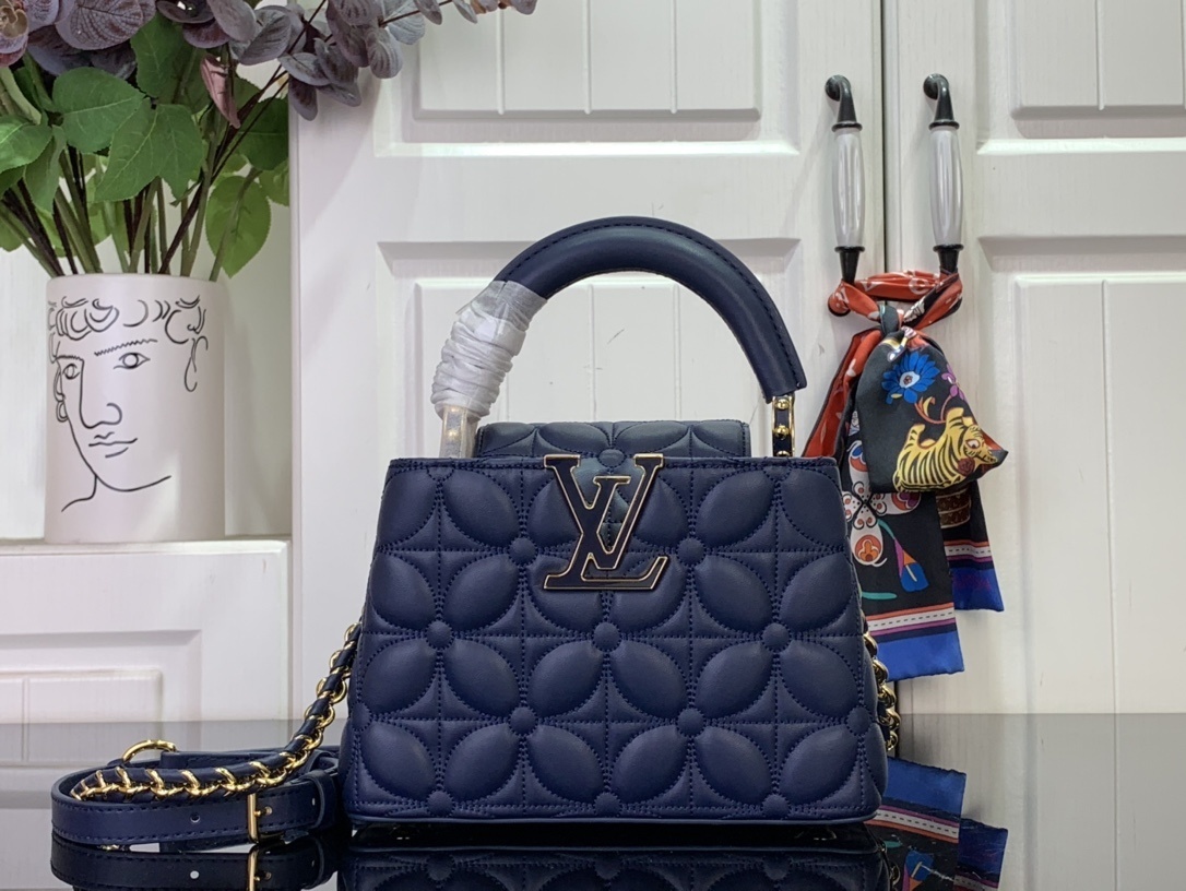 LV Capucines bb m25283