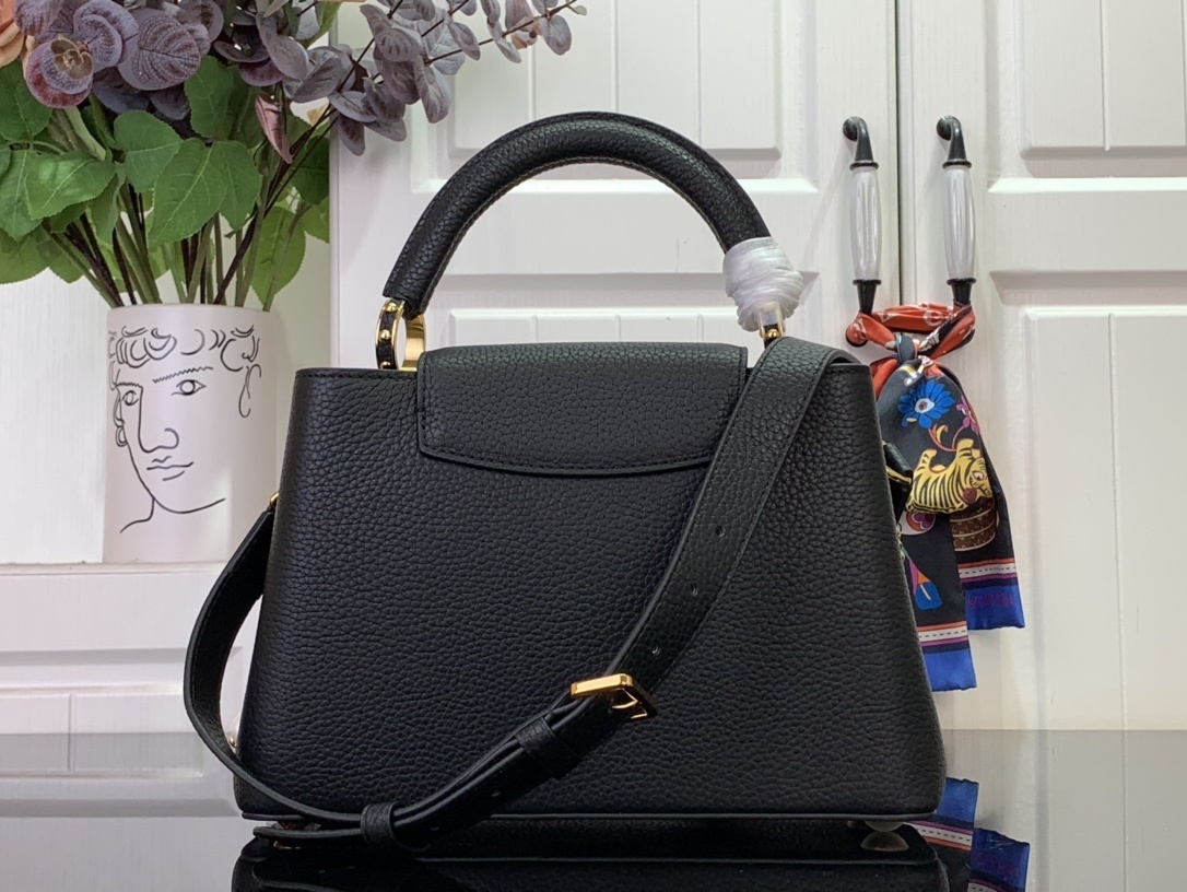 LV CAPUCINES m25903