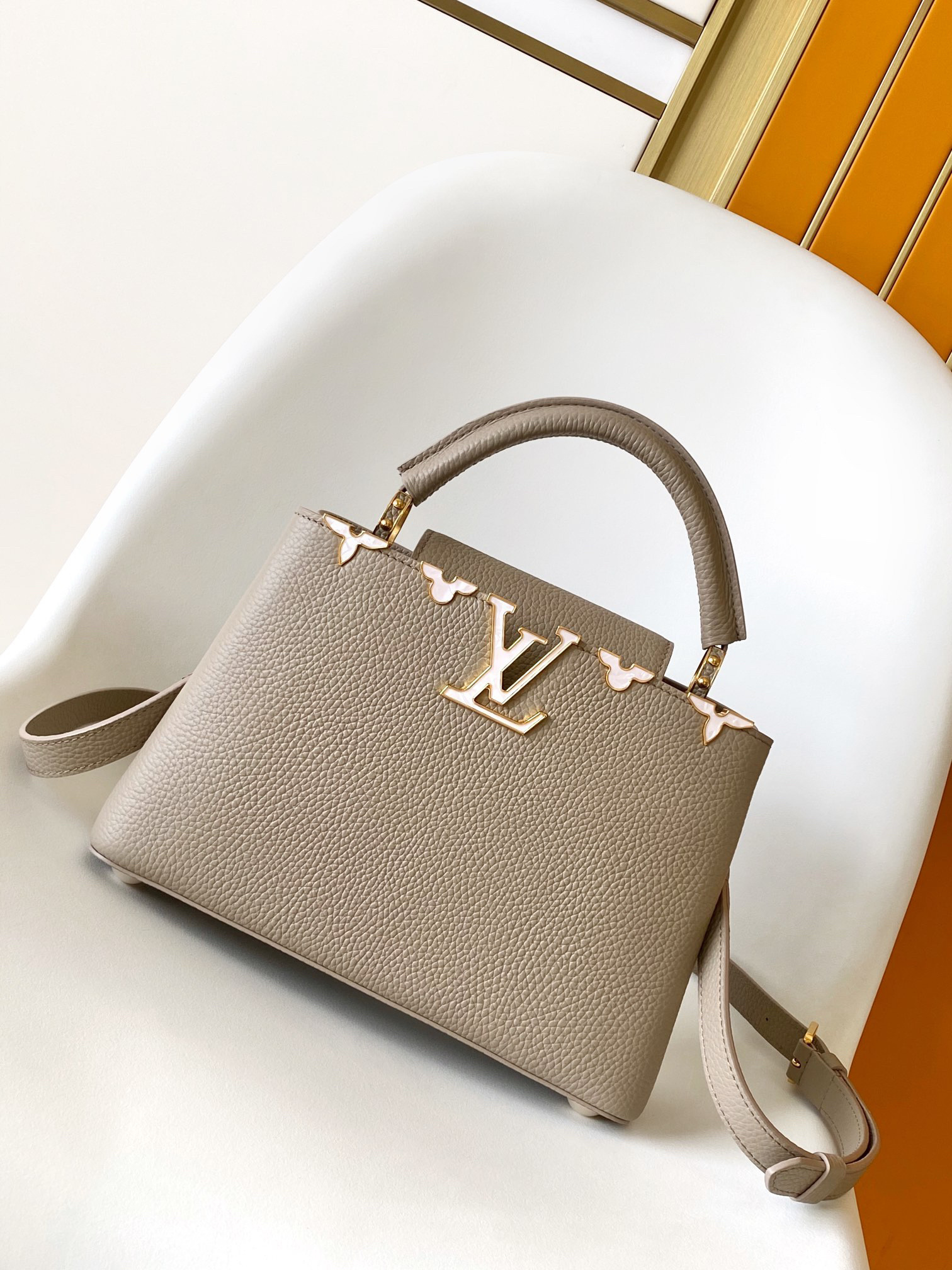 LV capucines bag 21202A 