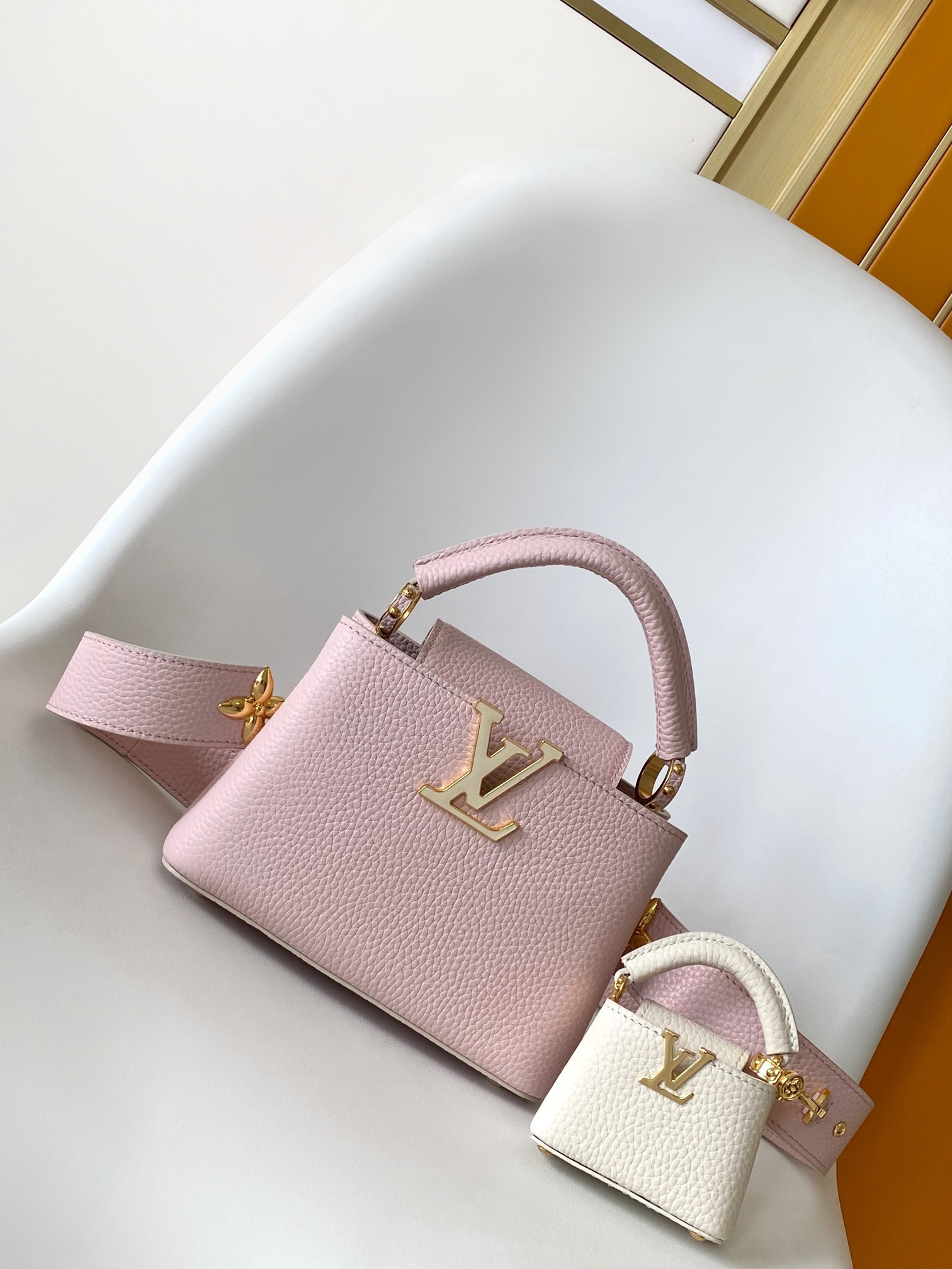 LV capucines bag 21202A 