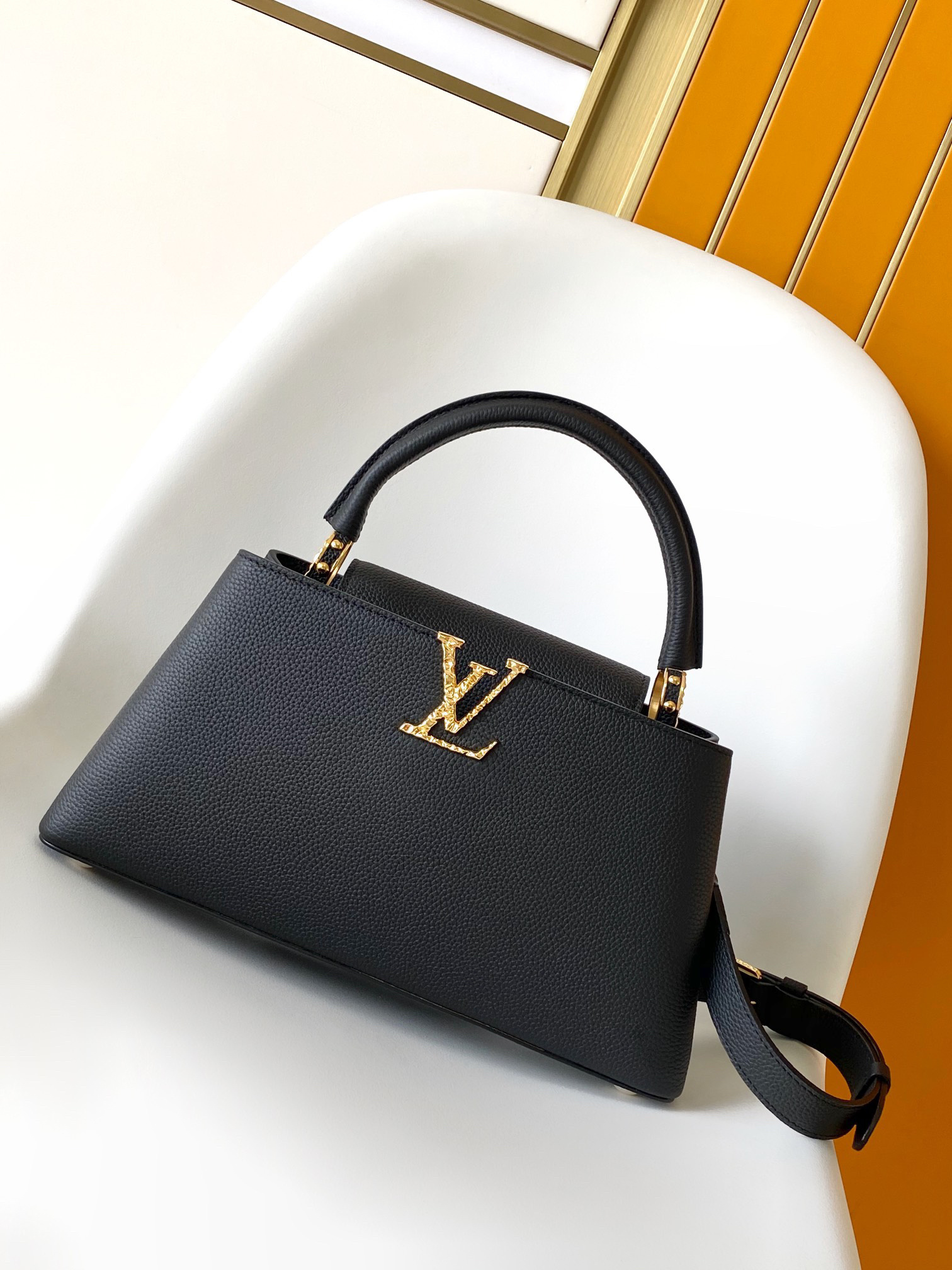 LV capucines bag 21202A 