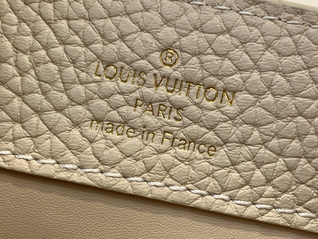 LV CAPUCINES BB m25461