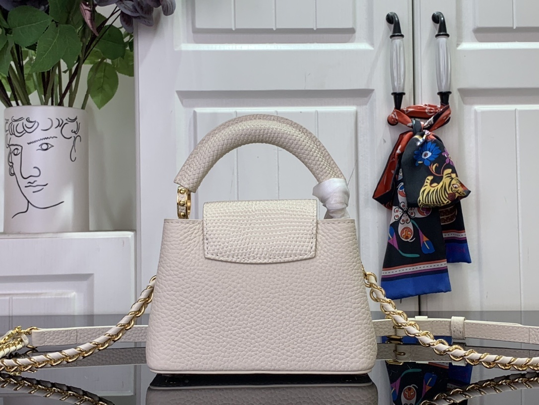 LV capucines bb m25611