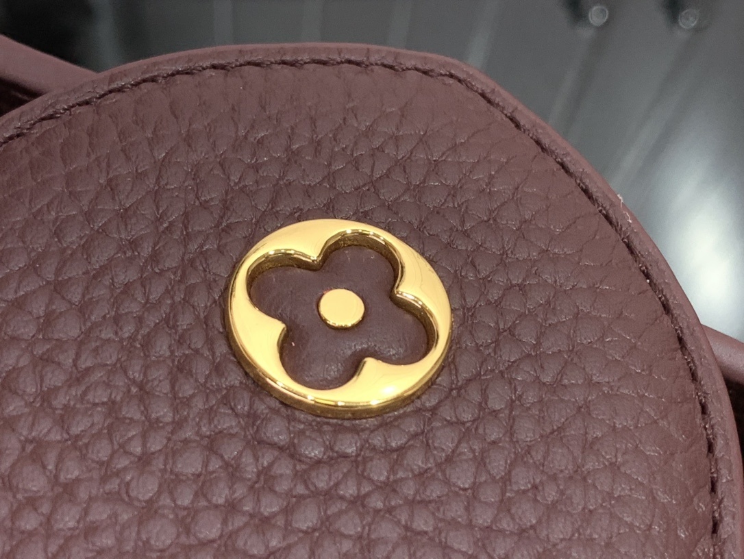 LV Capucines bb m25893
