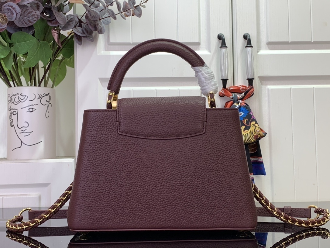 LV Capucines bb m25893