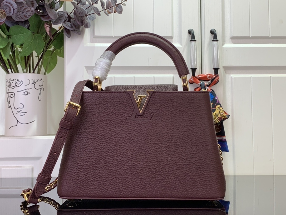 LV Capucines bb m25893
