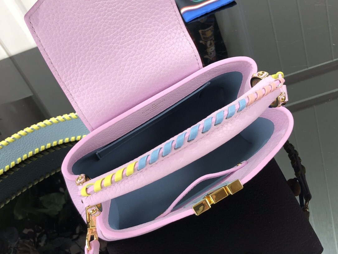 LV CAPUCINES BB M57671