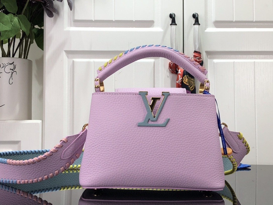 LV CAPUCINES BB M57671