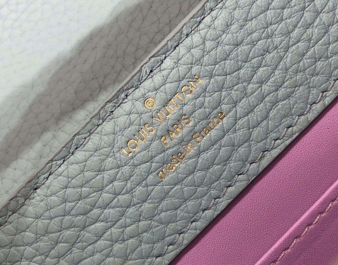 LV CAPUCINES BB M57671