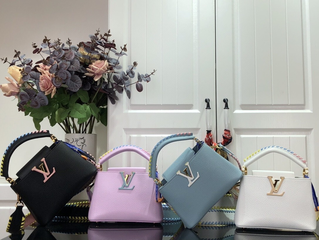 LV CAPUCINES BB M57671