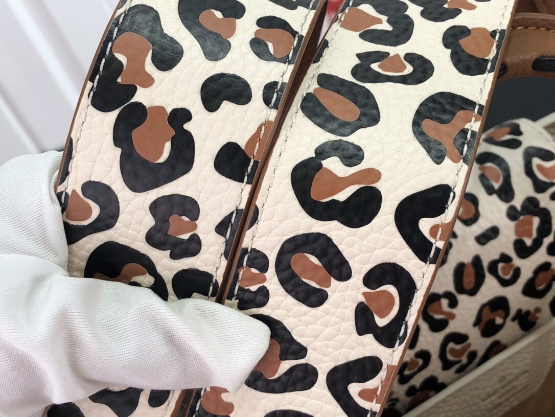 LV CAPUCINES BB M58720