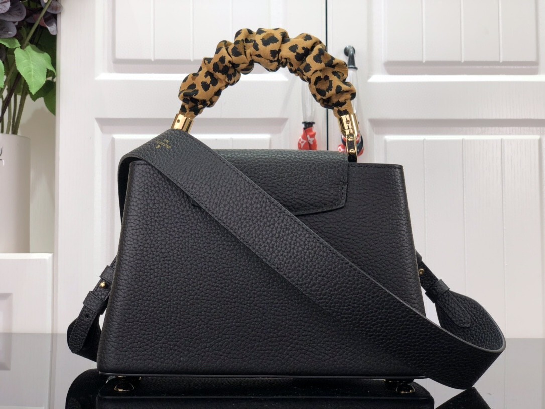 LV CAPUCINES BB M58732BB