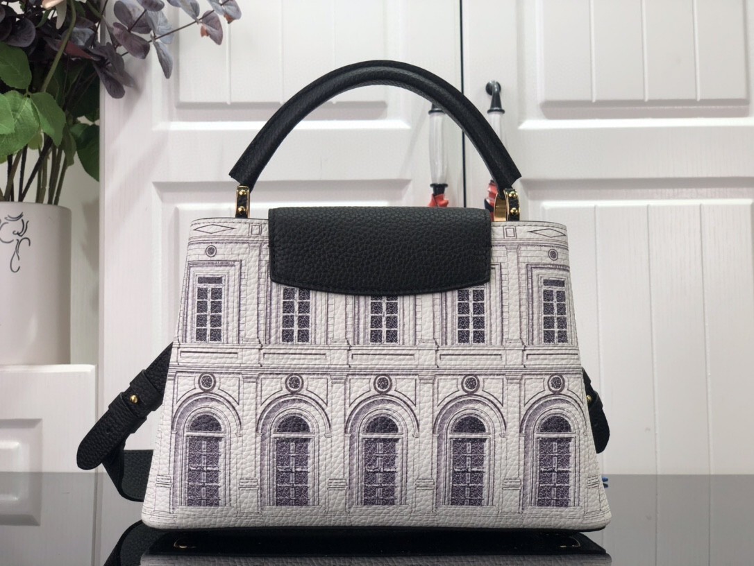 LV CAPUCINES BB M59119