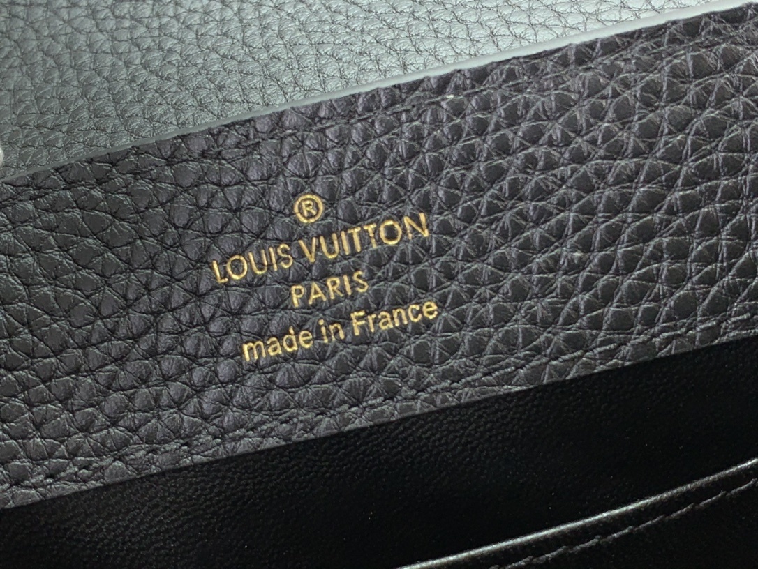 LV Capucines M48865