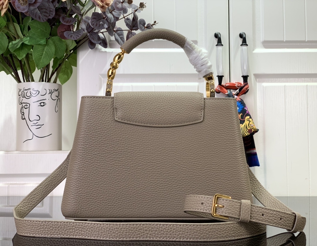 LV Capucines M48865