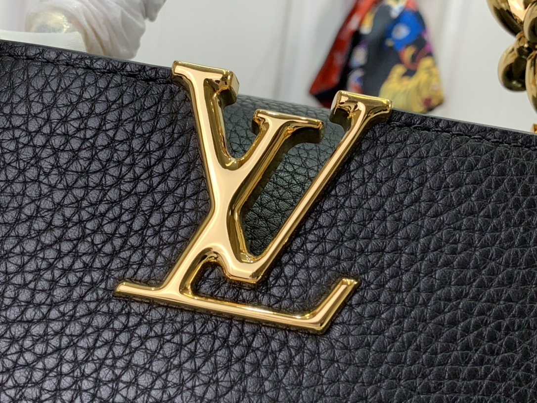 LV Capucines M48865