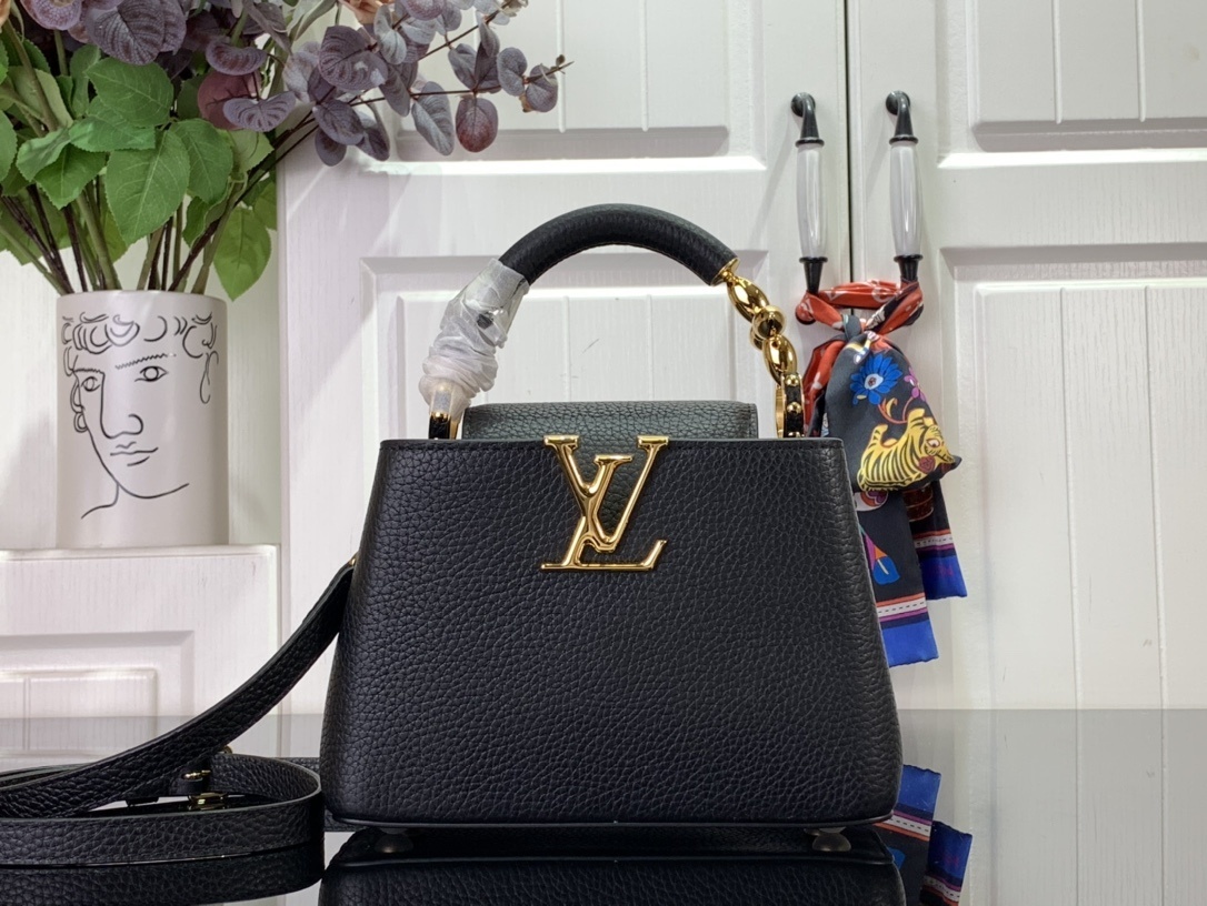 LV Capucines M48865