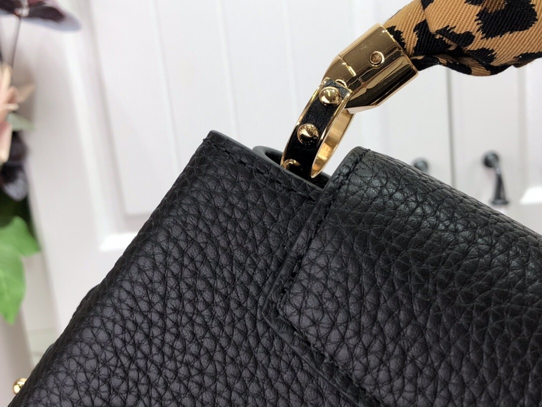 LV CAPUCINES MINI M58732MINI