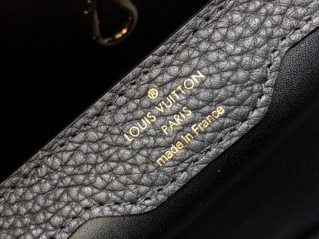 LV CAPUCINES MM M48865JZ