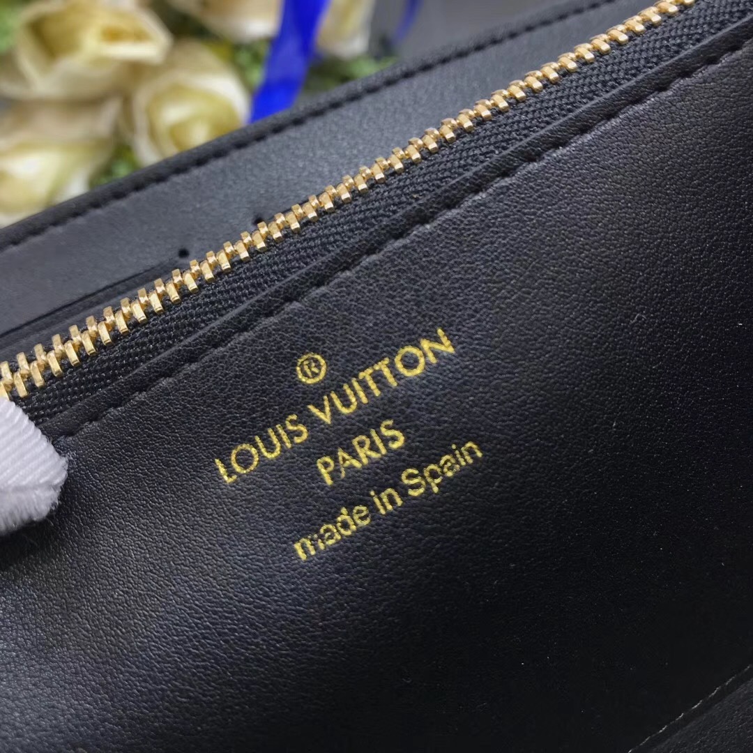LV CAPUCINES wallet M61248
