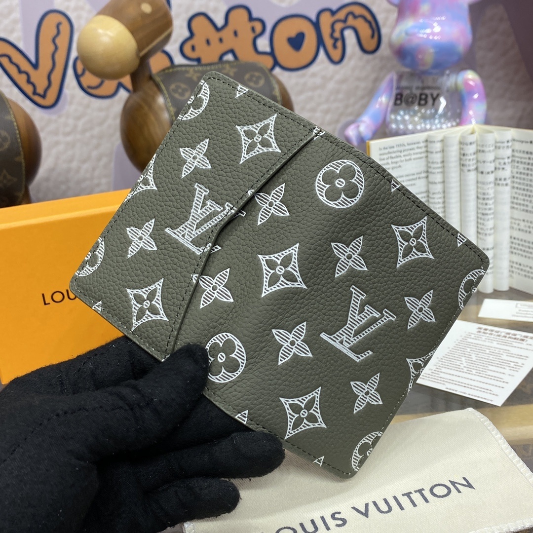 LV Card holder M12501