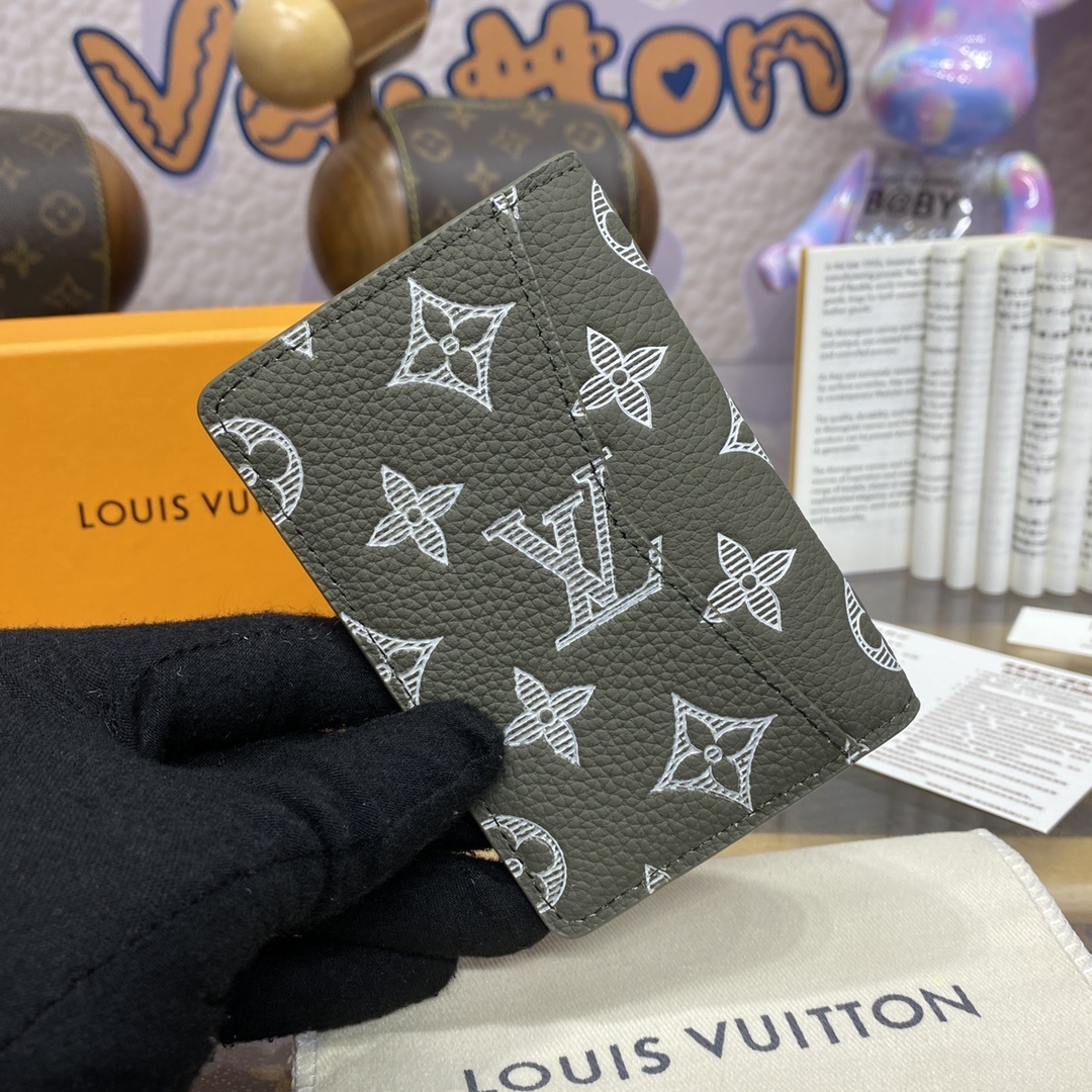 LV Card holder M12501