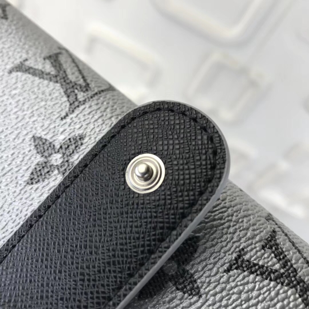 LV Card holder M66530