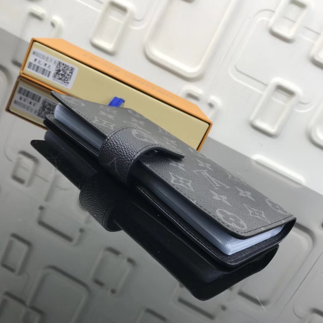 LV Card holder M66530