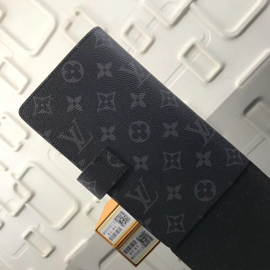 LV Card holder M66530