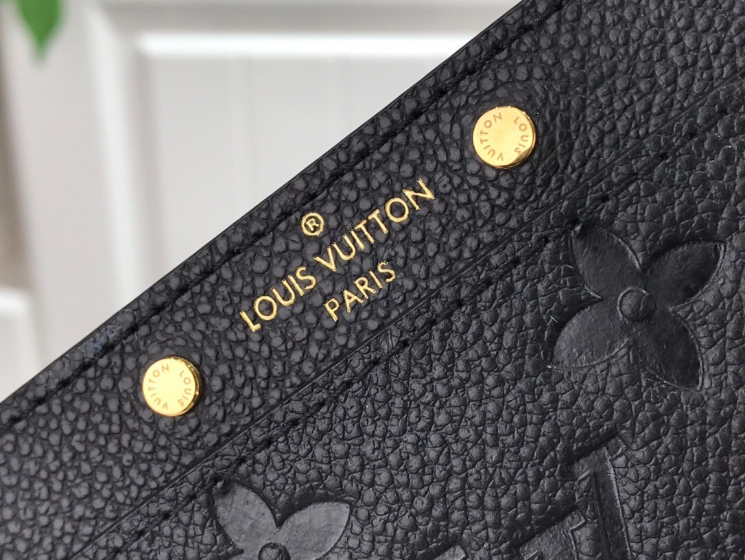 LV Card Holder M69171
