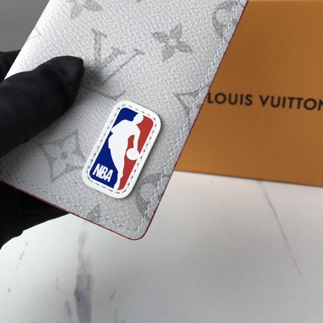 LV Card holder M80103B 