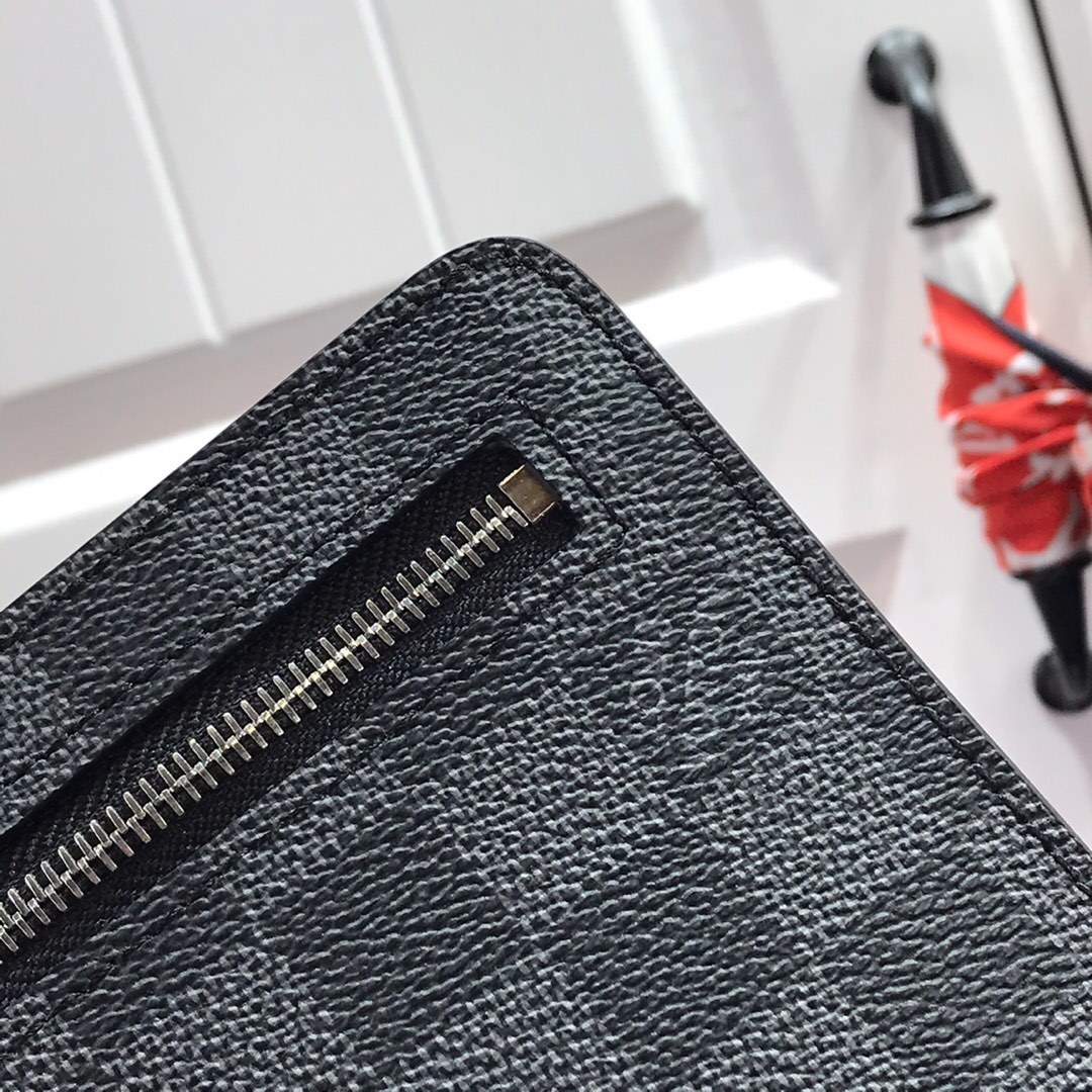 LV Card Holder N63049