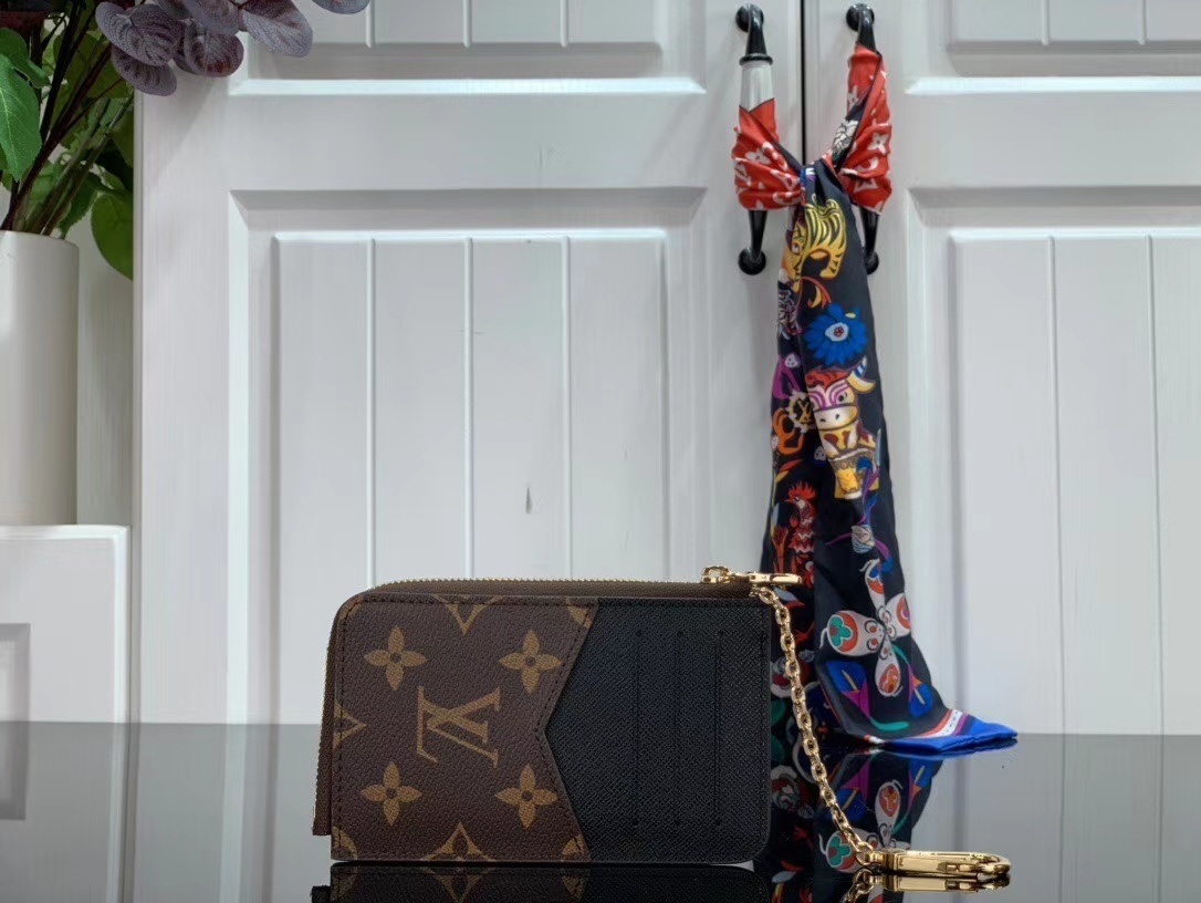 LV CARD HOLDER RECTO VERSO M69431