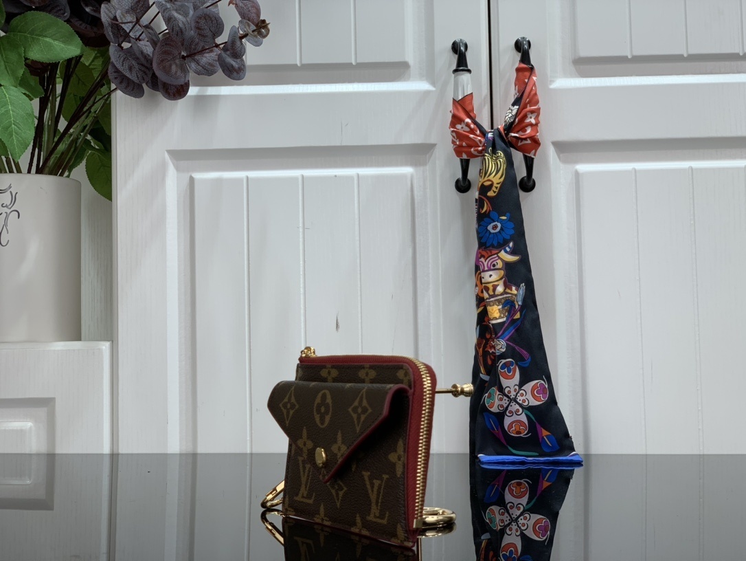 LV CARD HOLDER RECTO VERSO N60406