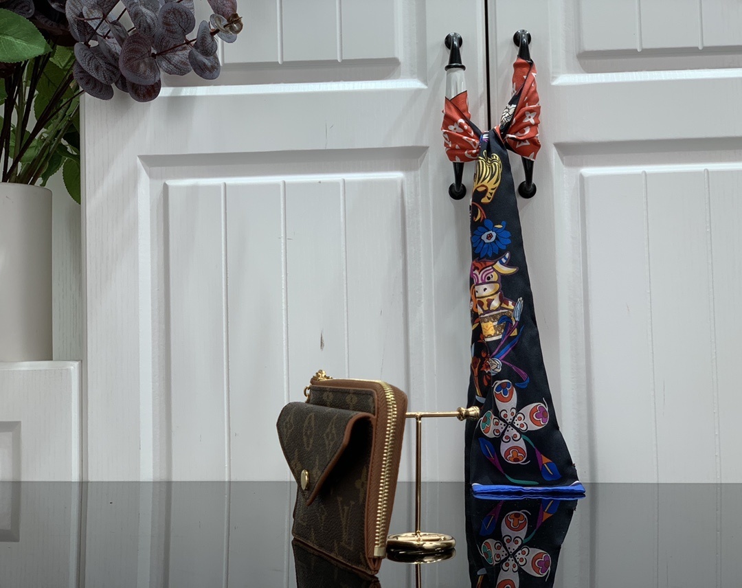 LV CARD HOLDER RECTO VERSO N60406