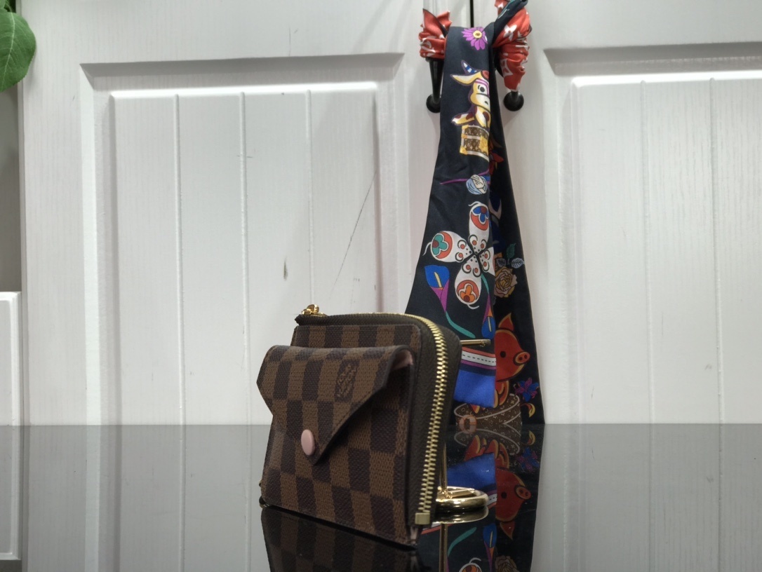 LV CARD HOLDER RECTO VERSO N60406