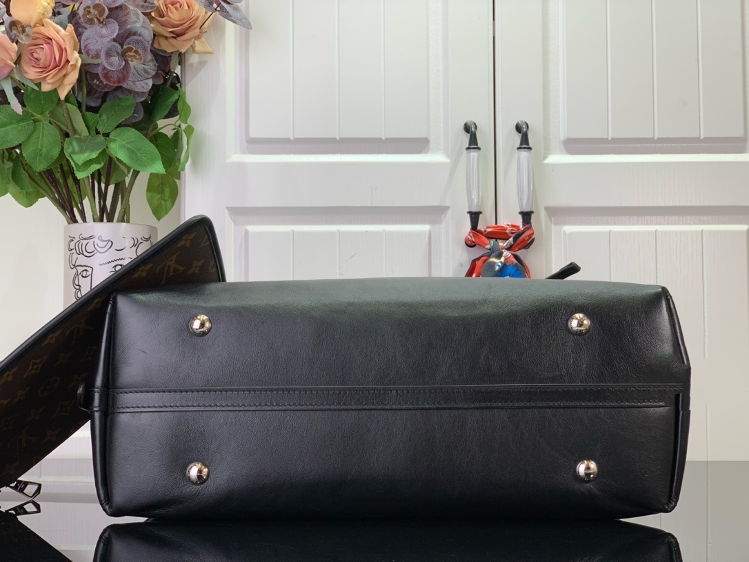 LV CarryAll Dark M25143