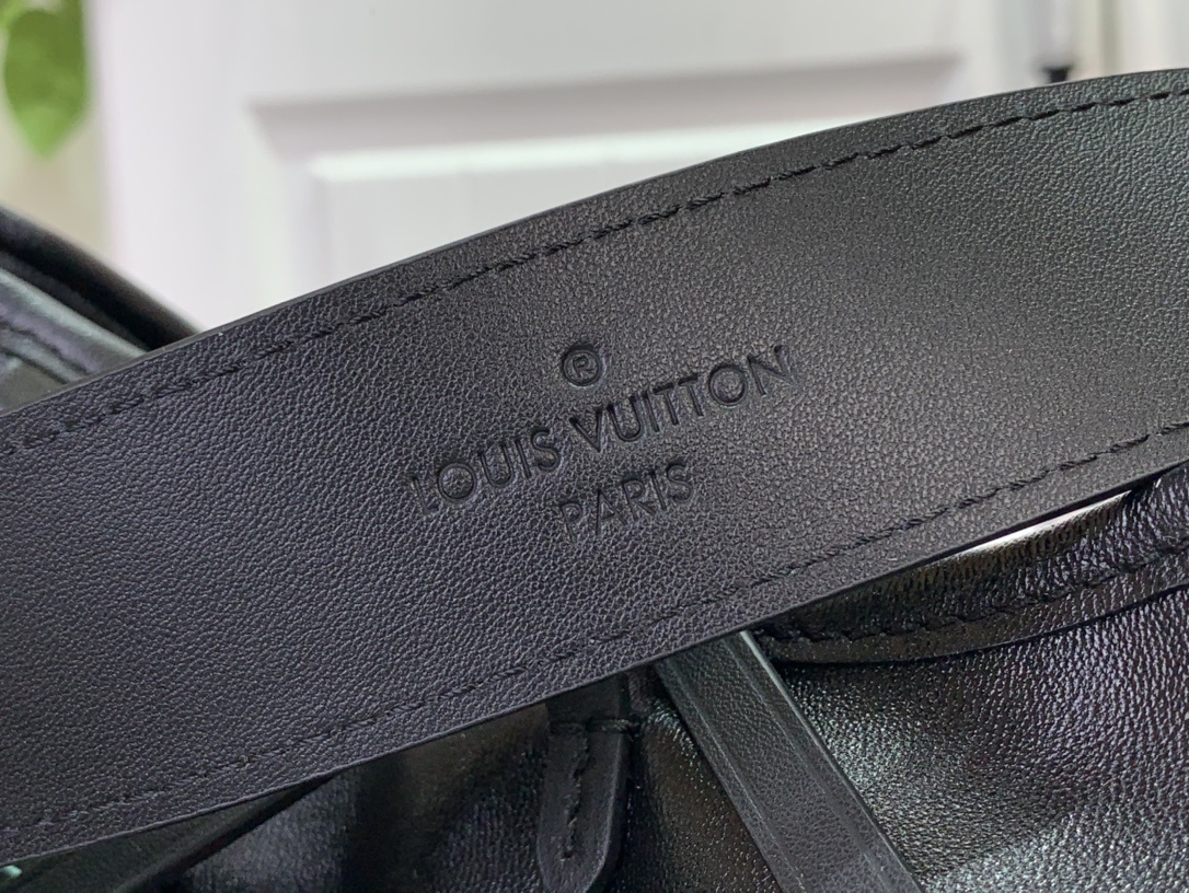 LV CarryAll Dark M25143 A 