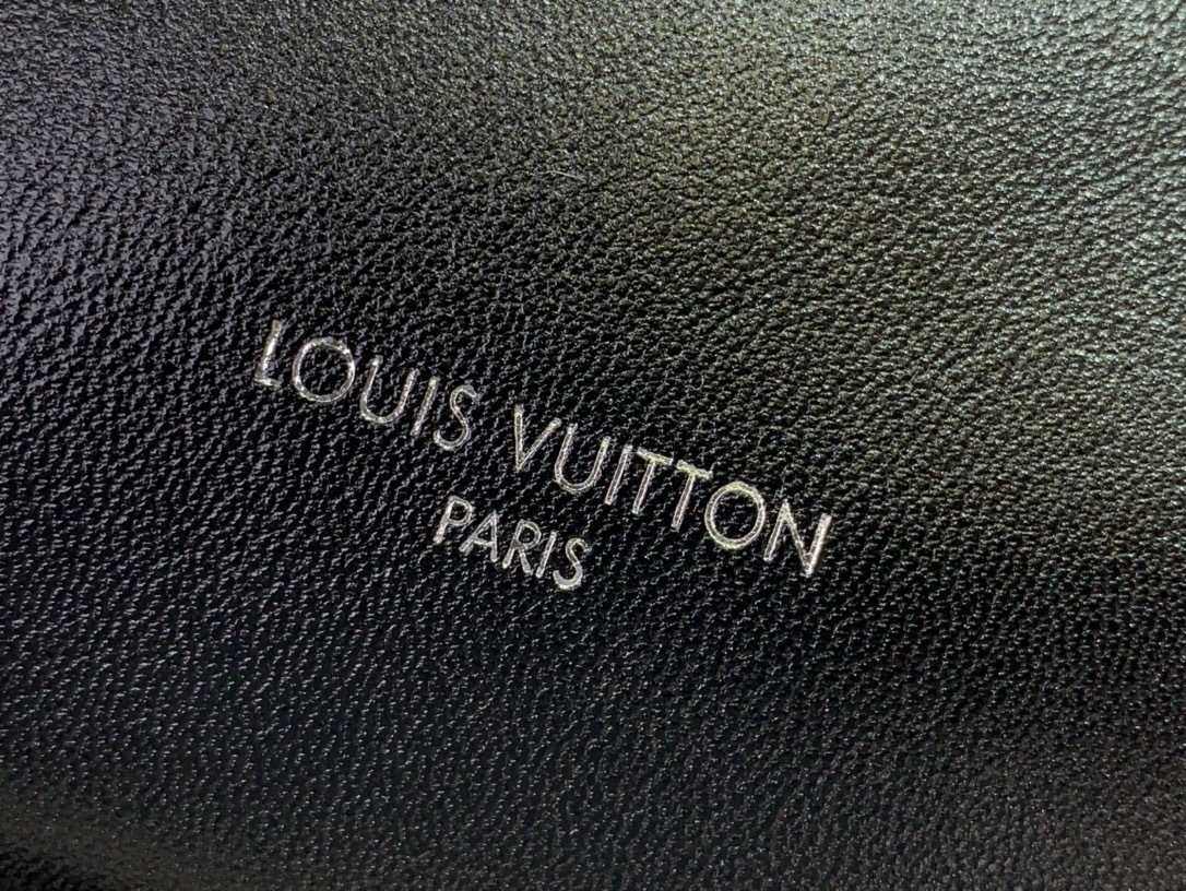 LV CarryAll Dark M25143 A 